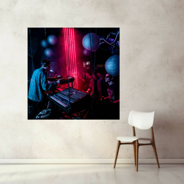 Фото Картина на склі - DJ (Квадрат)